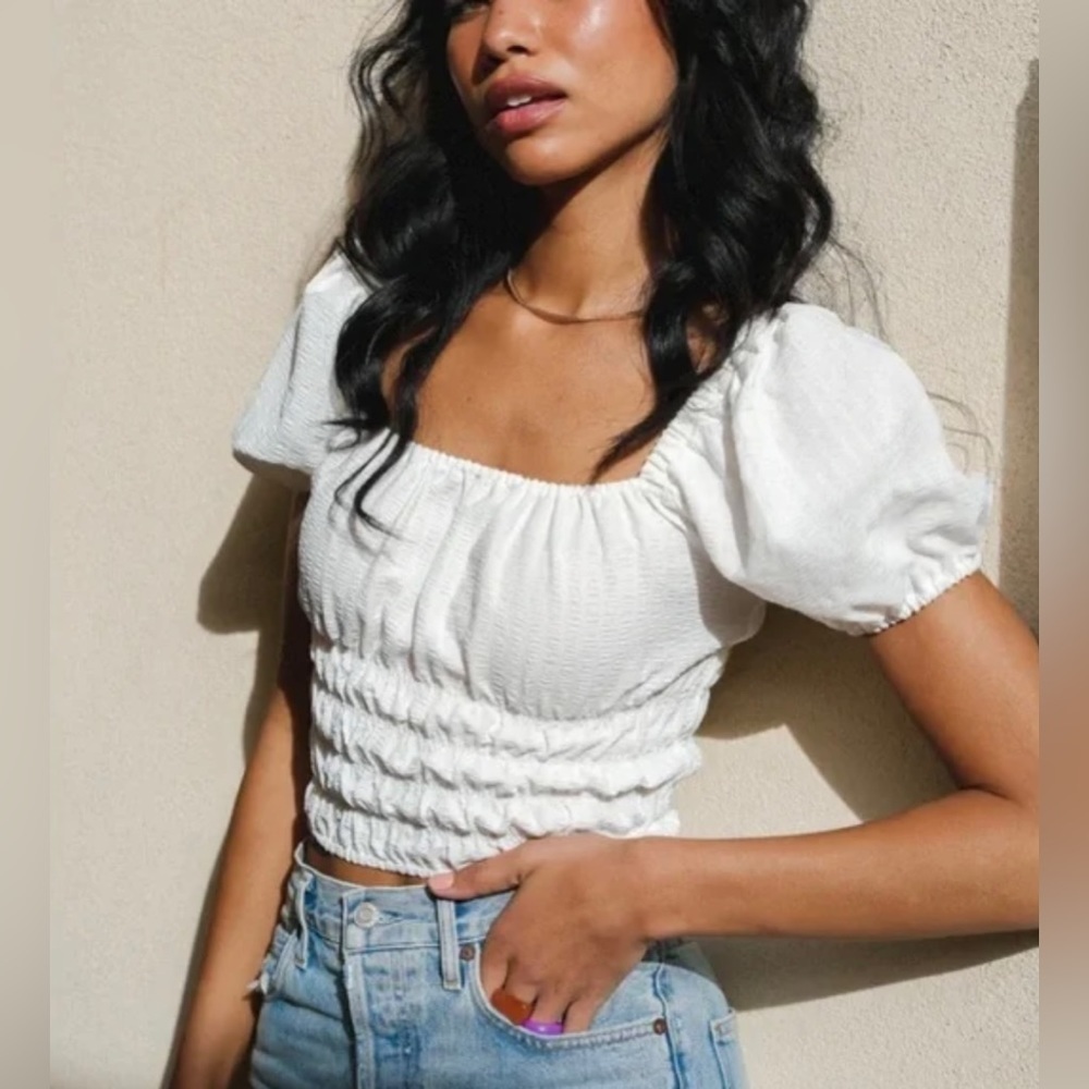 NWOT! Nordstrom Elodie Smocked Crop Top with Short Puff Sleeves - Size Medium